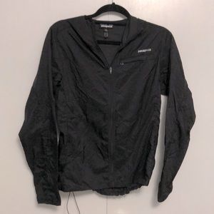 Packable Patagonia windbreaker